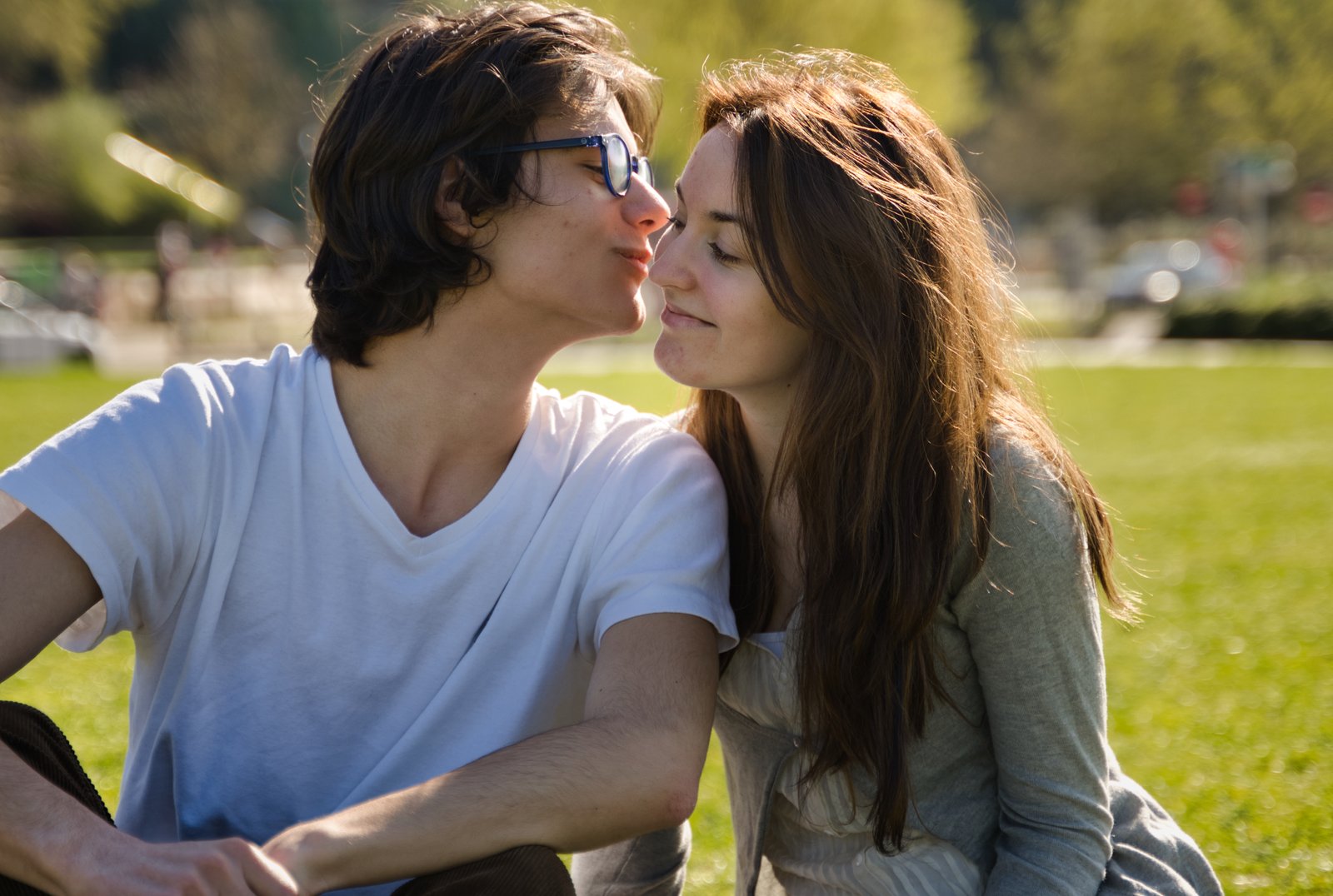 Portrait couple couleur extérieur Angers